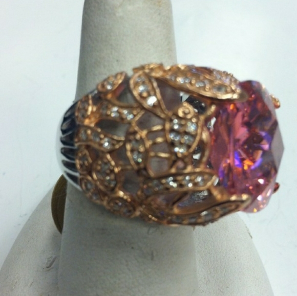 Ring - Picture 2 of 3